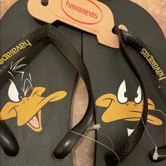 Havaianas men’s sz 13 Daffy Duck NWT! - Picture 4 of 5